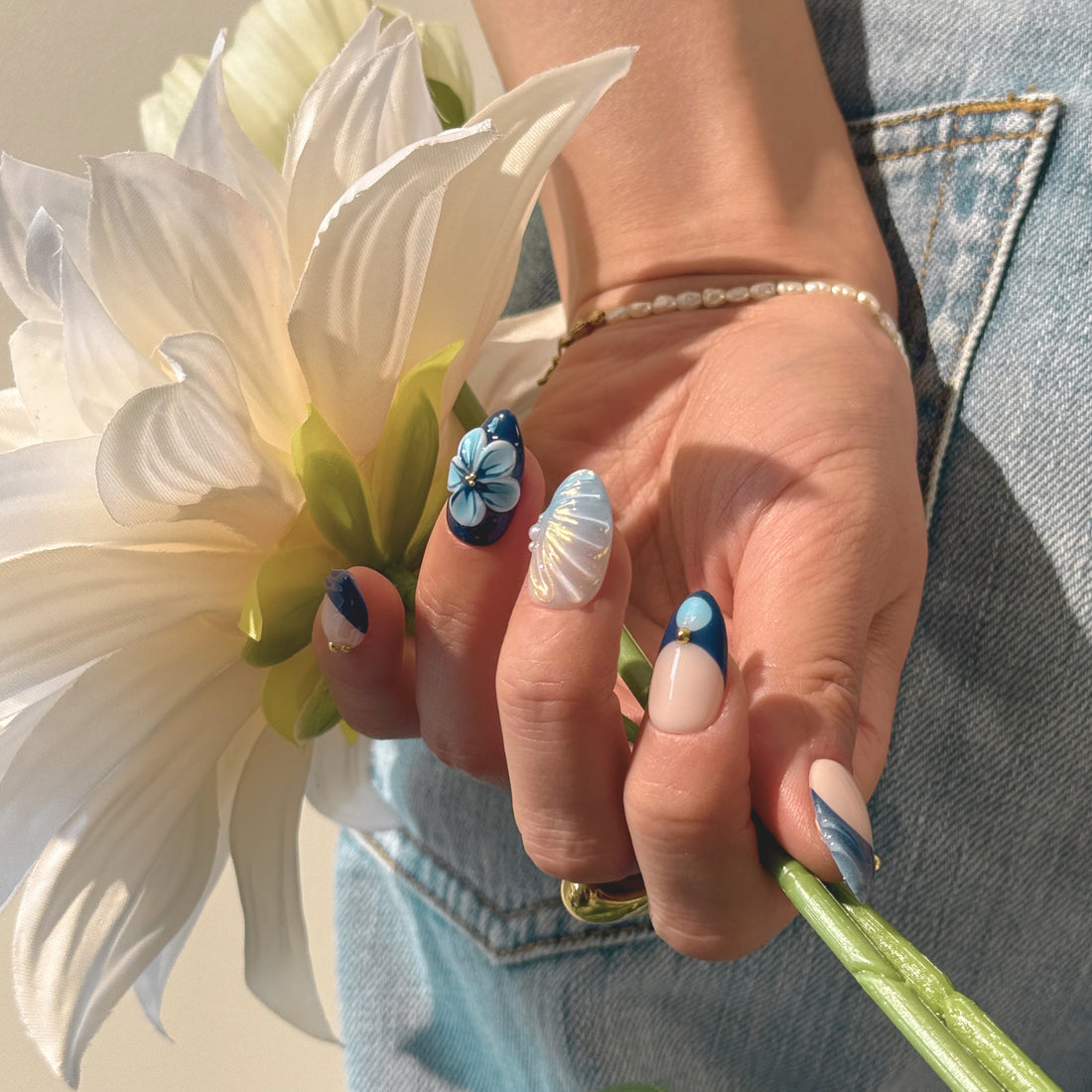 Blue Enchanté